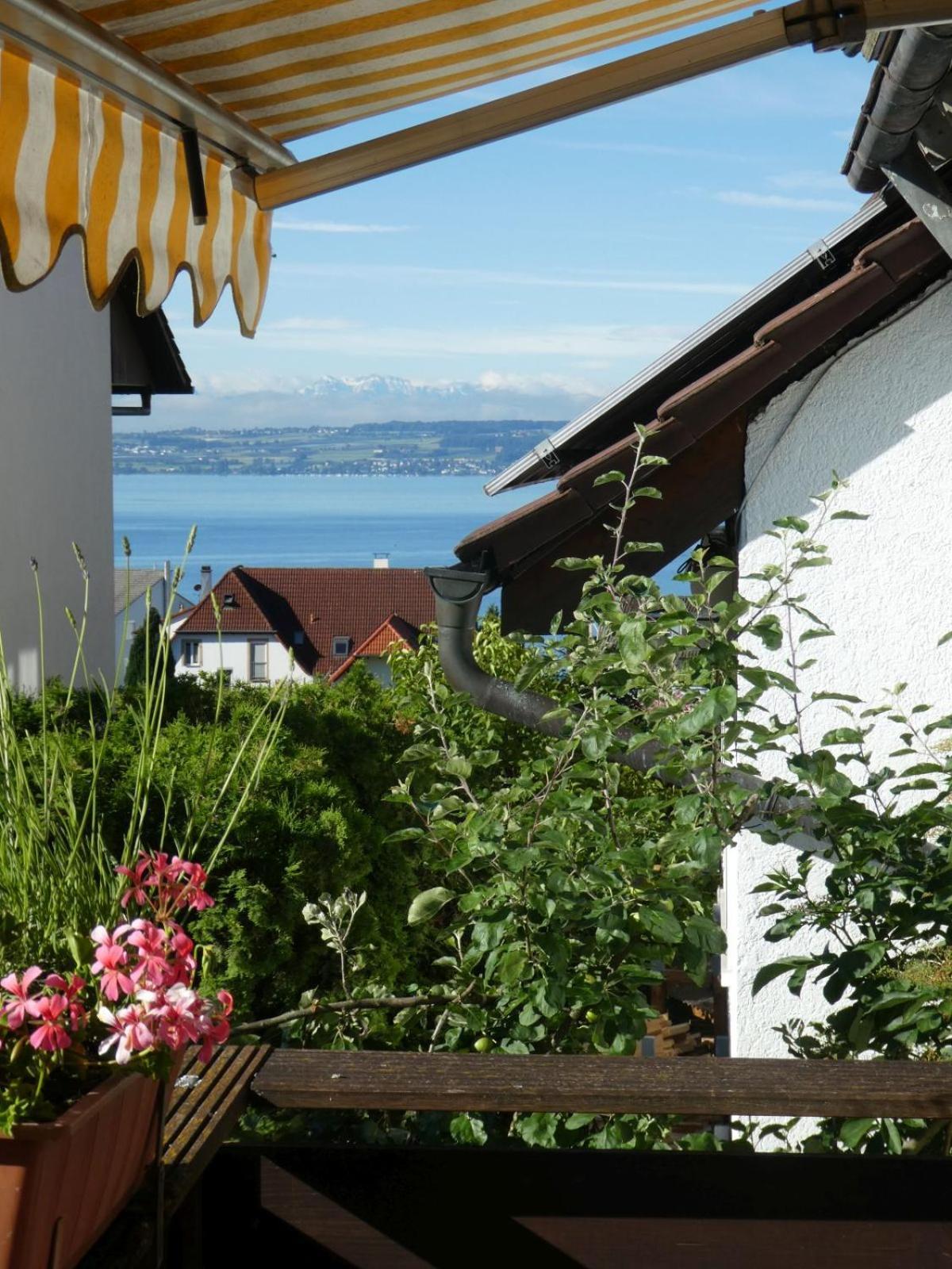 Abc Ferienwohnungen Abc Wohnung A Meersburg Bagian luar foto